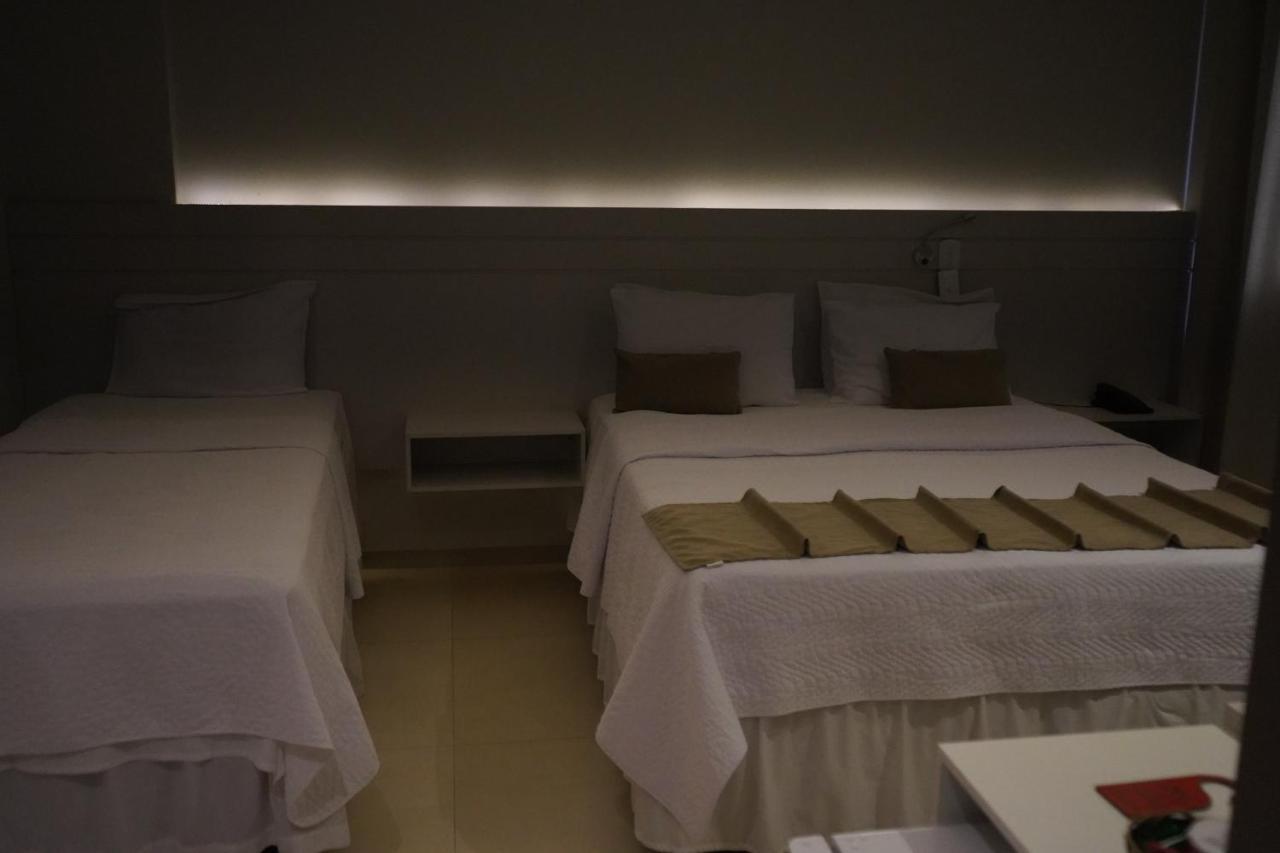 Pak Suites Hotel Luis Eduardo Magalhaes Exterior photo